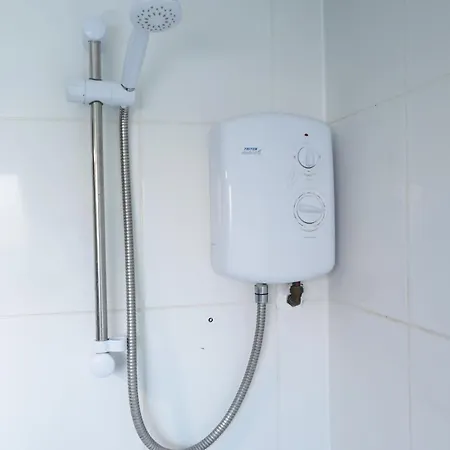 Palmers Leaze, Cosy Near Aztec West With Free Parking, Perfect For Professionals And Contractors *