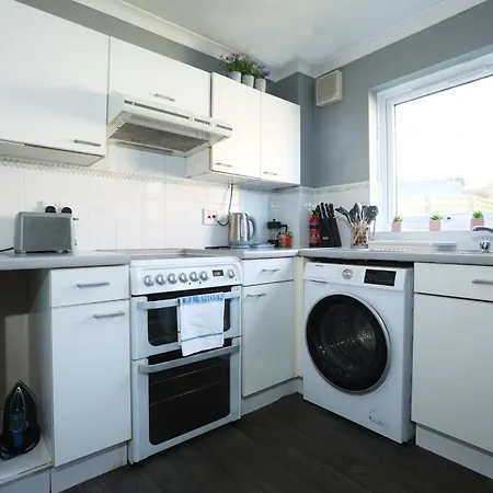 Palmers Leaze, Cosy Near Aztec West With Free Parking, Perfect For Professionals And Contractors * בריסטול